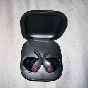 Used beats fit pro